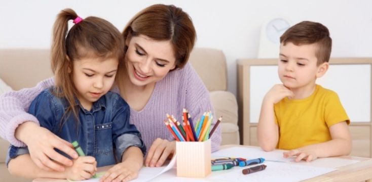 How to Hire the Right Nanny for Your Child in Mumbai