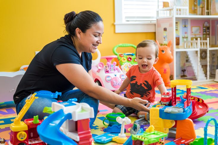 Why Families Are Choosing Professional Nannies Over Traditional Childcare Options
